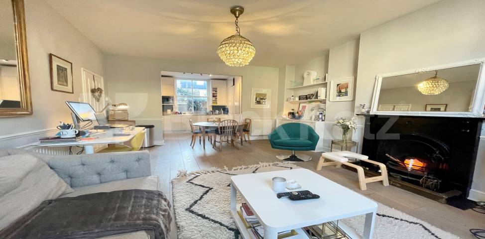 			LET , 3 Bedroom, 1 bath, 1 reception Apartment			 Rattray Road, Brixton